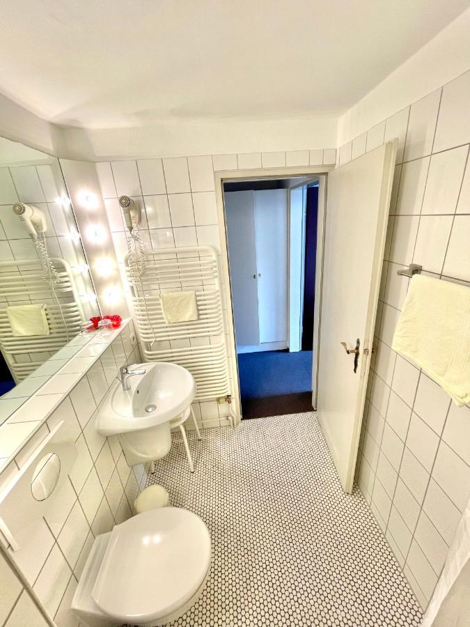 Hotel Pension Linz Bühl Eksteriør bilde