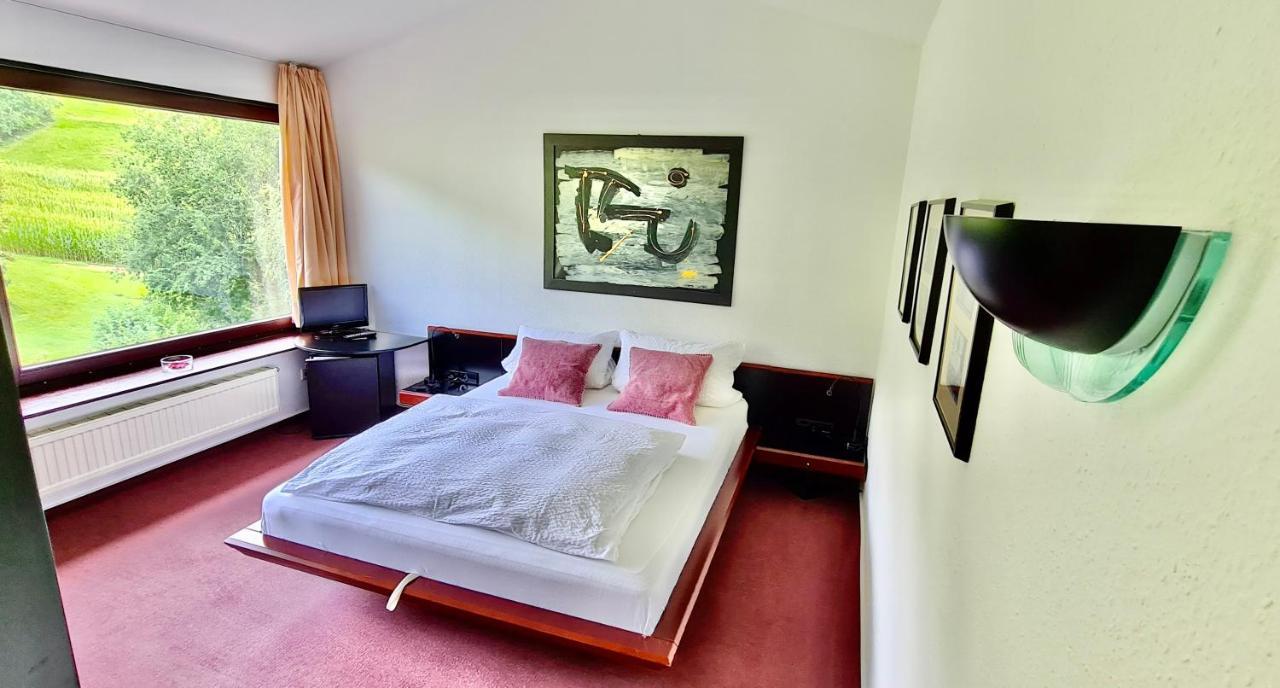 Hotel Pension Linz Bühl Eksteriør bilde